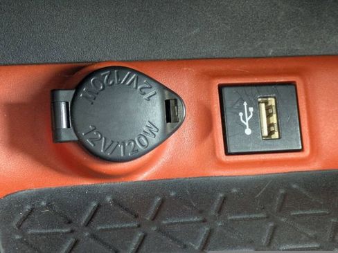 Used 2024 Toyota RAV4 Adventure image 23