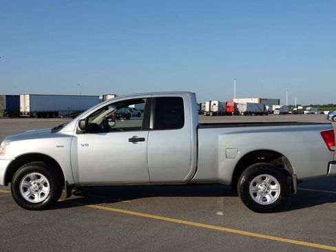Used 2004 Nissan Titan XE w/ (PRF) Preferred Pkg AWD/4WD image 44