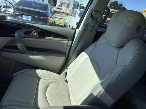 Used 2016 Buick Enclave Leather w/ Trailering Package image 21