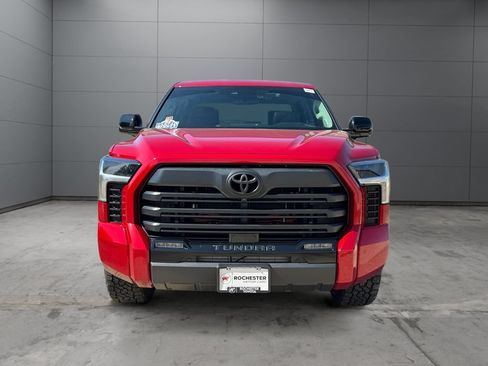 Used 2024 Toyota Tundra Limited AWD/4WD image 8