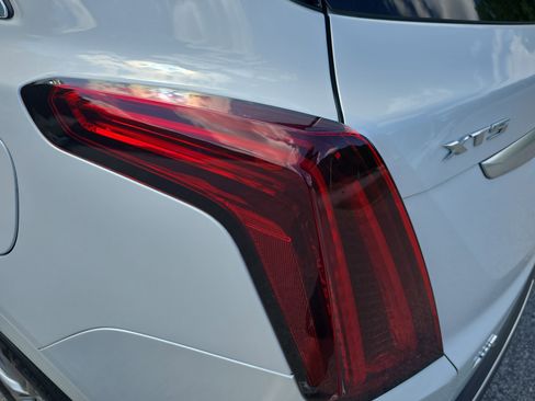 Used 2021 Cadillac XT5 Premium Luxury AWD/4WD image 36