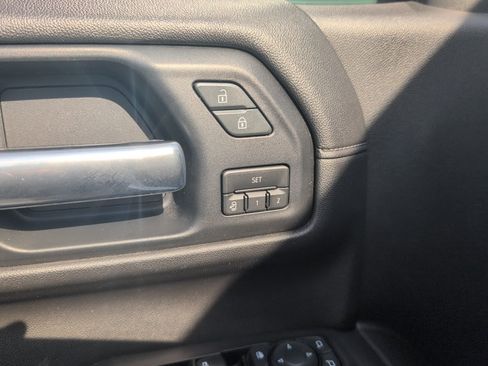 Used 2019 GMC Sierra 1500 SLT AWD/4WD image 16
