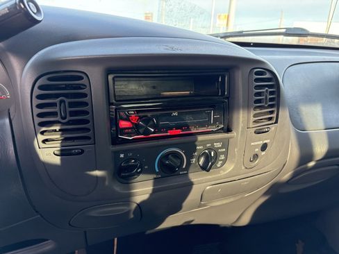 Used 1999 Ford F150 XLT image 14