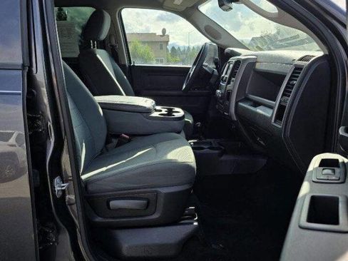 Used 2016 RAM 2500 Tradesman w/ Chrome Appearance Group image 16