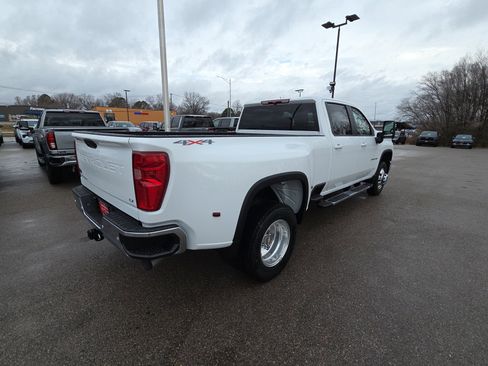 New 2026 Chevrolet Silverado 3500 LT w/ Safety Package image 9