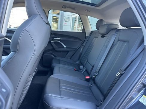 New 2025 Audi Q5 Premium Plus image 10