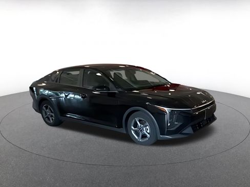Used 2025 Kia K4 FWD image 11