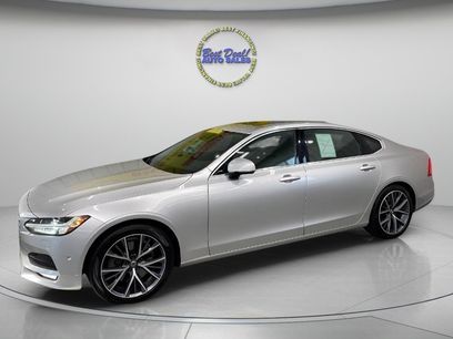 Used 2018 Volvo S90 T6 Momentum w/ Protection Package