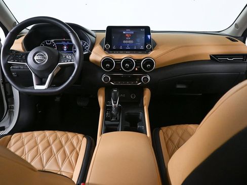 Used 2020 Nissan Sentra SV w/ SV Premium Package image 15