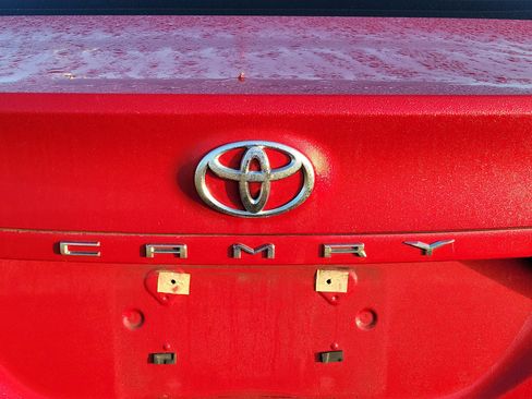 Used 2023 Toyota Camry LE image 19