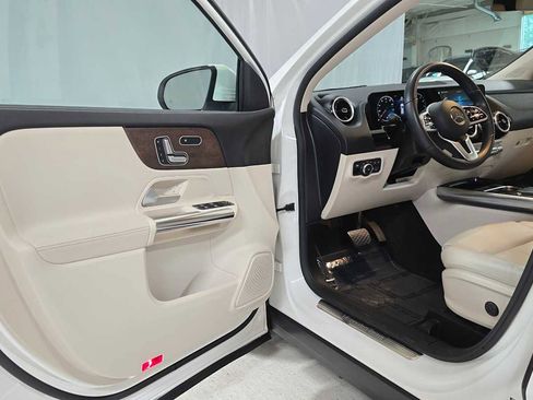 Used 2022 Mercedes-Benz GLA 250 4MATIC image 19