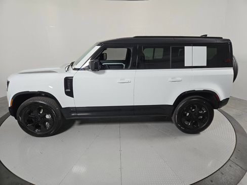 New 2026 Land Rover Defender 110 X-Dynamic SE AWD/4WD image 34