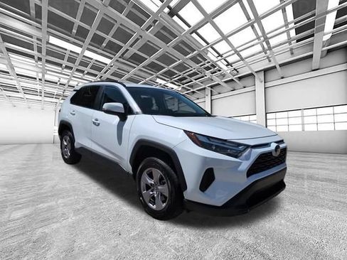 Certified 2025 Toyota RAV4 XLE AWD/4WD image 1