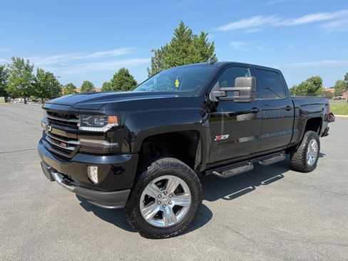Used 2017 Chevrolet Silverado 1500 LTZ Z71 w/ Realtree Edition AWD/4WD image 1