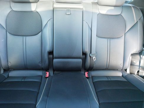 Used 2023 Genesis GV70 2.5T w/ Sport Prestige Package image 13