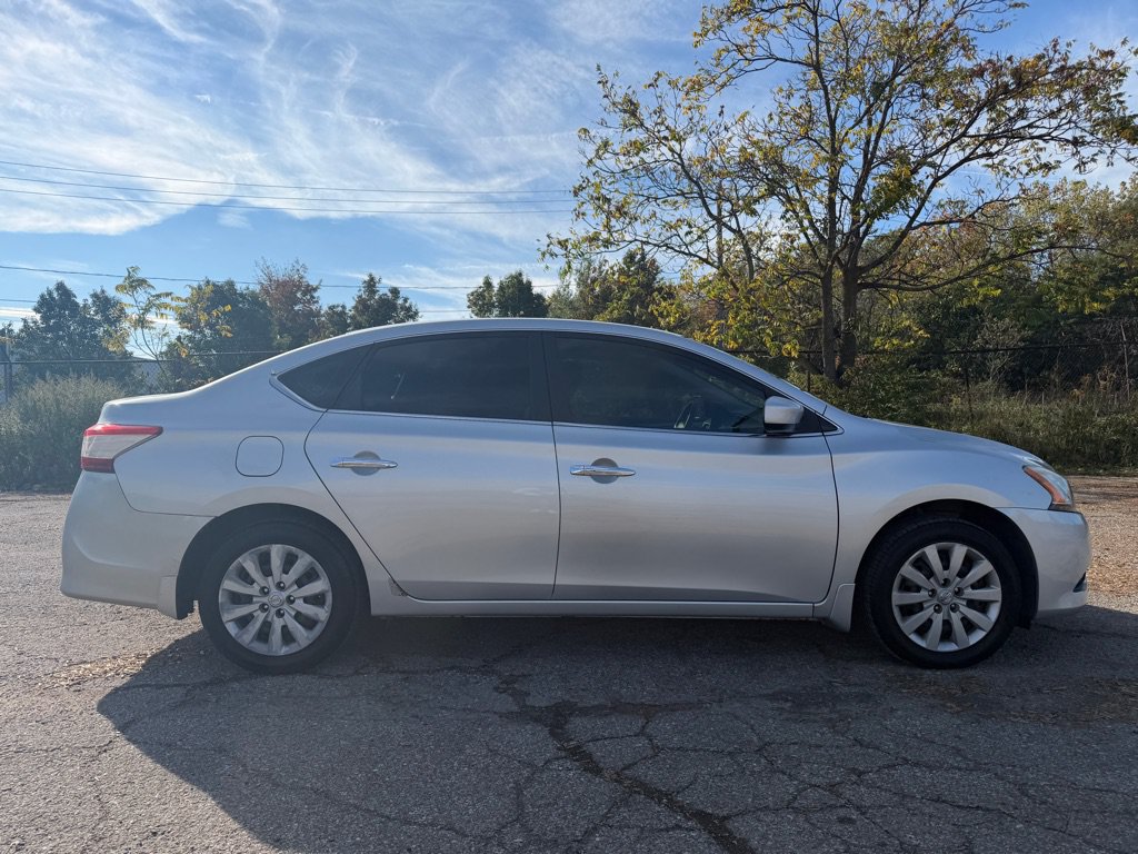Used 2014 Nissan Sentra S FWD image 2
