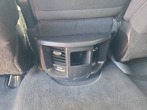 Used 2024 RAM 3500 Tradesman w/ Chrome Appearance Group AWD/4WD image 21