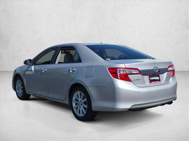 Used 2012 Toyota Camry XLE w/ Convenience Pkg FWD image 8