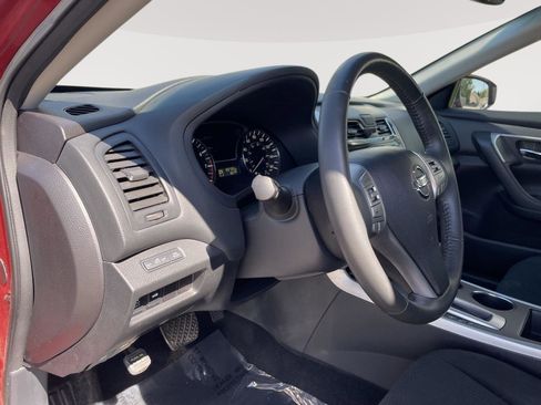 Used 2015 Nissan Altima 2.5 SV w/ Convenience Package FWD image 27