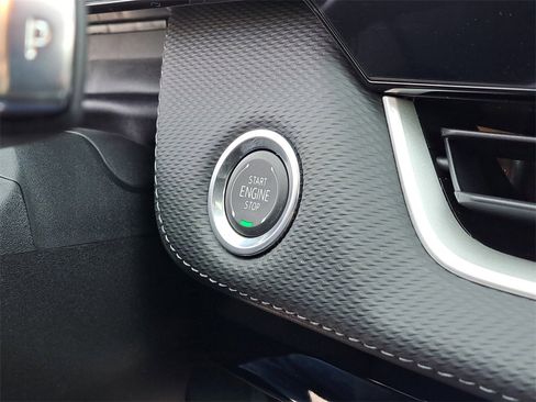 New 2026 Chevrolet Equinox LT w/ Convenience Package II image 11