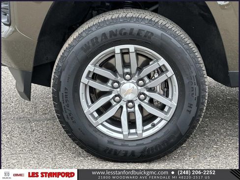 Used 2023 Chevrolet Colorado LT w/ LT Convenience Package II AWD/4WD image 10