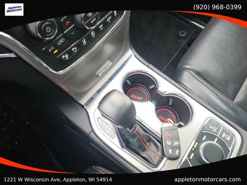 Used 2018 Jeep Grand Cherokee Trailhawk w/ Trailhawk Luxury Group image 19