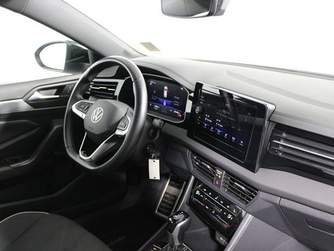 Used 2025 Volkswagen Jetta Sport FWD image 11