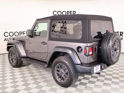 Used 2024 Jeep Wrangler Sport S image 21