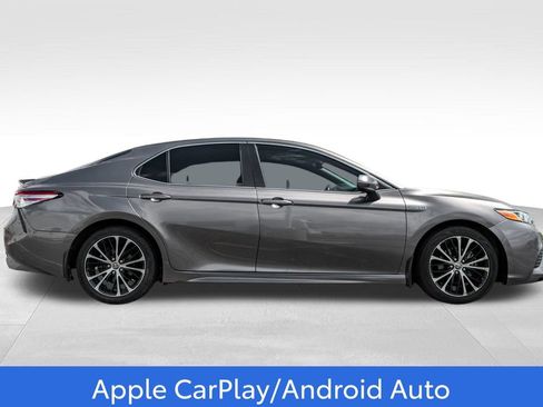 Used 2020 Toyota Camry SE FWD image 8
