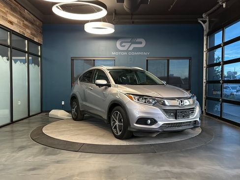 Used 2022 Honda HR-V EX image 1