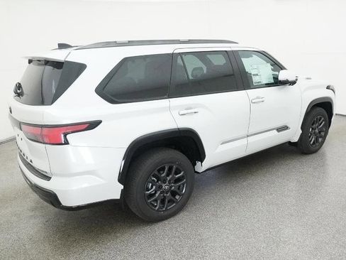 New 2026 Toyota Sequoia Platinum image 5
