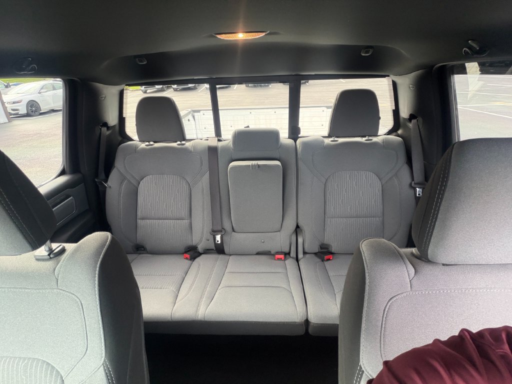 Used 2021 RAM 1500 Big Horn AWD/4WD image 24