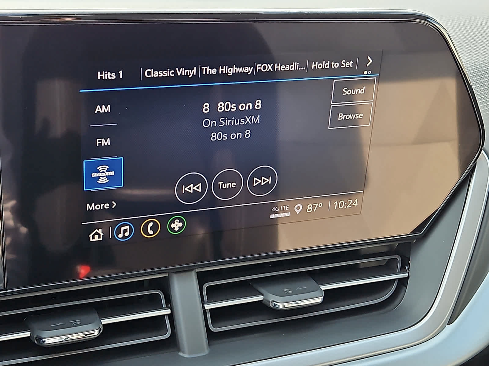 New 2026 Chevrolet Trax LS w/ LS Convenience Package FWD image 14