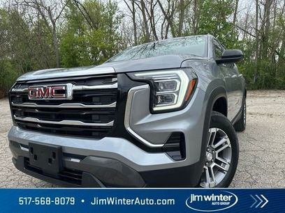 Used 2025 GMC Terrain Elevation