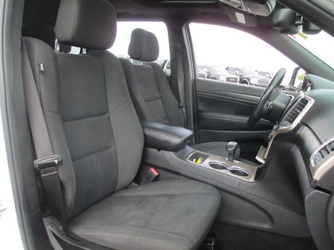 Used 2014 Jeep Grand Cherokee Laredo w/ Security & Convenience Group image 20