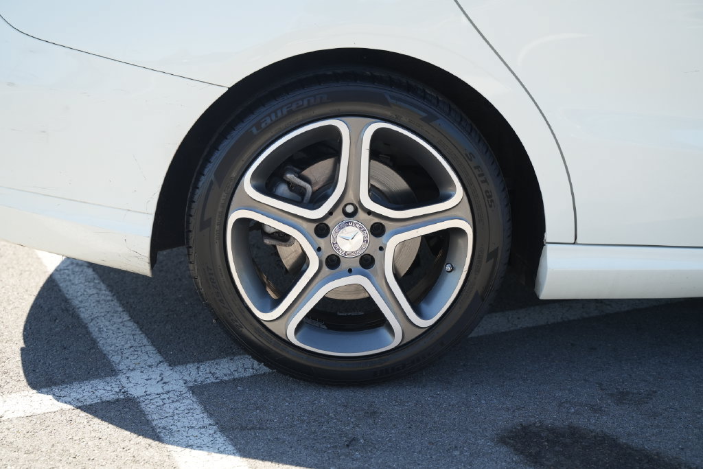 Used 2018 Mercedes-Benz CLA 250 4MATIC image 46