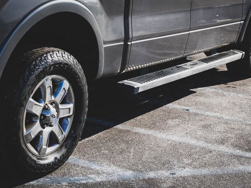 Used 2013 Ford F150 Lariat w/ Lariat Chrome Pkg image 23