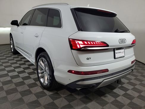 Used 2025 Audi Q7 3.0T Premium AWD/4WD image 4