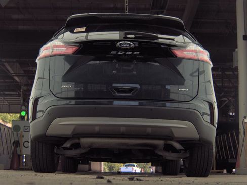 Used 2024 Ford Edge SEL w/ Convenience Package AWD/4WD image 8