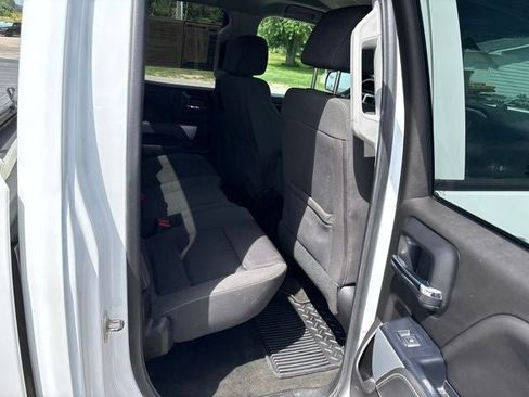 Used 2018 Chevrolet Silverado 1500 LT w/ Redline Edition AWD/4WD image 10