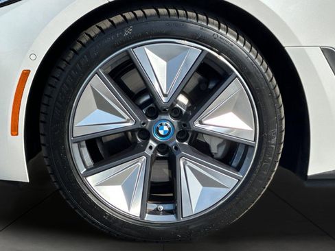 Used 2023 BMW i4 eDrive35 w/ Premium Package RWD image 25