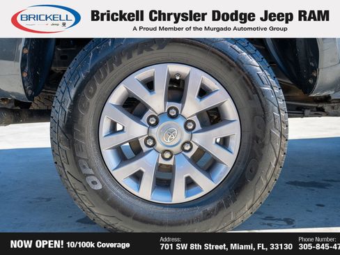 Used 2017 Toyota Tacoma SR5 image 33