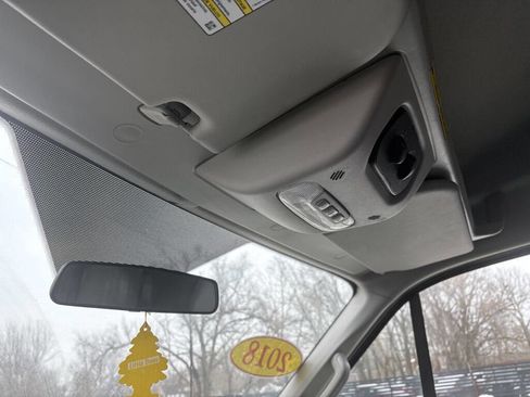 Used 2018 Ford Transit 350 XL image 16