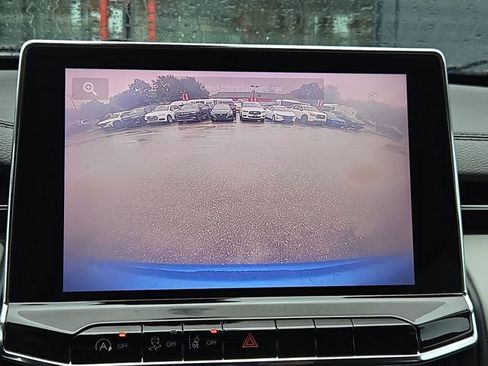 Used 2022 Jeep Compass Limited image 17