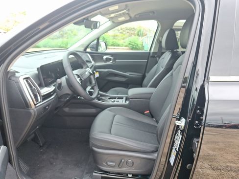New 2026 Kia Sorento S image 9