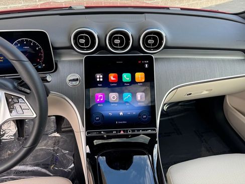 Used 2025 Mercedes-Benz C 300 Sedan image 22