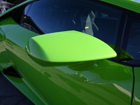 Used 2021 Lamborghini Huracan EVO RWD image 25