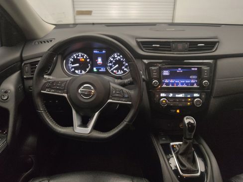 Used 2019 Nissan Rogue SL AWD/4WD image 22