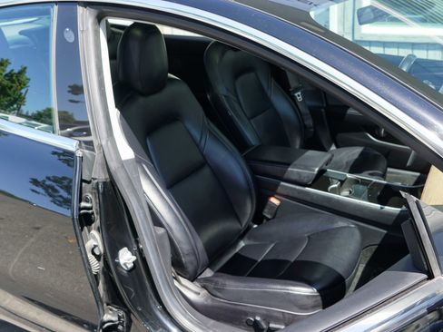 Used 2018 Tesla Model 3 Long Range RWD image 33