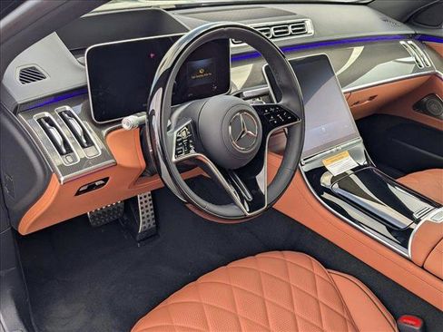 New 2025 Mercedes-Benz S 500 4MATIC image 3
